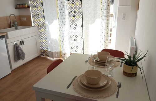 Tharon-Plage Apartment | L'Olivier, a cozy apartment between sea and forest