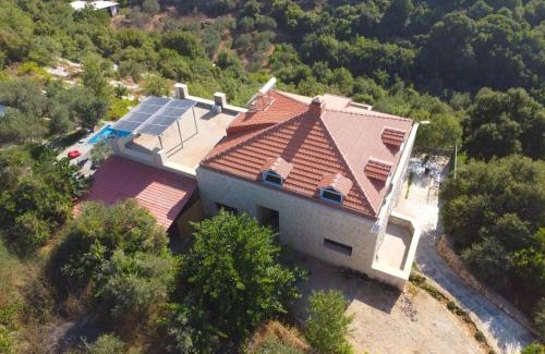 Kfardebian House | L'Olivier - L'Auberge de Kour - 3-BR Villa W Private Pool