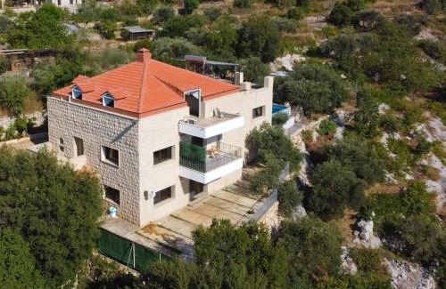 Kfardebian House | L'Olivier - L'Auberge de Kour - 3-BR Villa W Private Pool