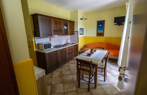 Cessapalombo Other | L'Olmo di Casigliano, apartment Girasole 5 places, 2 rooms