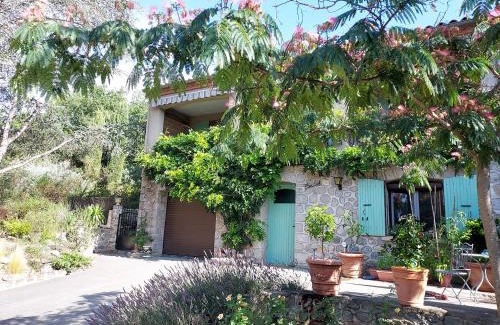 Eus House | L'Ours Brun holiday rental