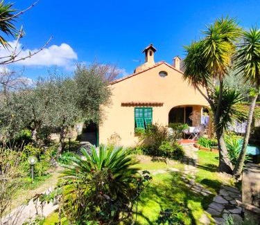 Gorra Bed & Breakfast | L'Uliveto D'Argento