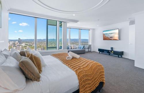 Surfers Paradise Apartment | L55 Luxury 4BR City And Ocean View Apartment with SPA