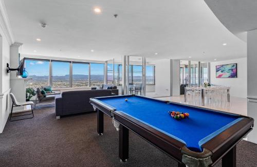 Surfers Paradise Apartment | L55 Luxury 4BR City And Ocean View Apartment with SPA