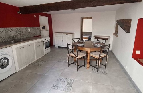 Montjoux Apartment | La Barjolaine - Self-contained apartment in a former farmhouse.