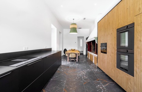 Bouc-Bel-Air House | La Bastide Blanche - Magnificent house located 15 minutes from Aix-en-Provence.