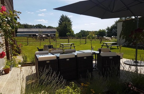 Ger Bed & Breakfast | La Bastide Du Bonheur Chambres et Tables D'Hôtes