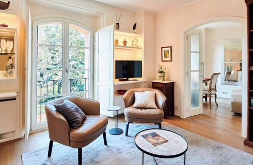 Castelfalfi Apartment | La Bellezza West Medici Garden