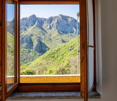 Ballabio Apartment | La Betulla - vicino al lago, vicino alle montagne