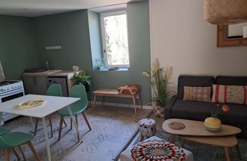 Tournon-sur-Rhone Apartment | La Bohème appartement