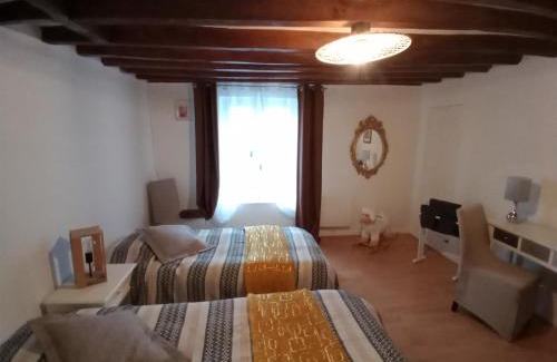 Boissy-le-Chatel Bed & Breakfast | La Briarde triple PDJ