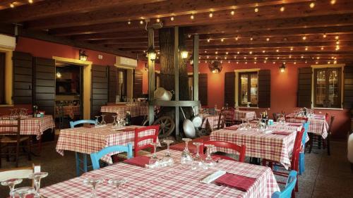 Ponte San Nicolo Hotel | La busa camere e trattoria