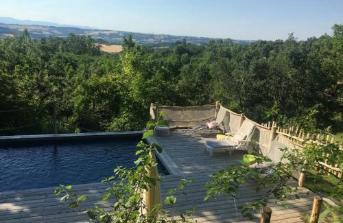 Ratieres Bed & Breakfast | La Cabane aux Sapins