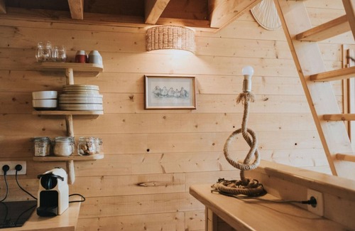 Vernay Apartment | La Cabane De La Saône, Lyon Country House