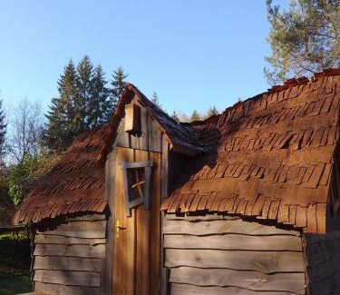 Rasey Other | La cabane de Moïra