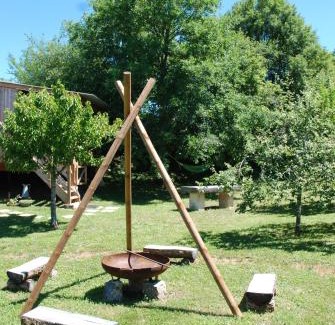Salives Other | La Cabane Du Verger