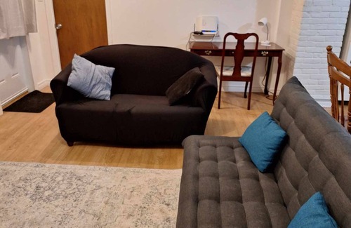 Levis Apartment | La cache de la falaise: charming 3 and a half for rent in Lévis