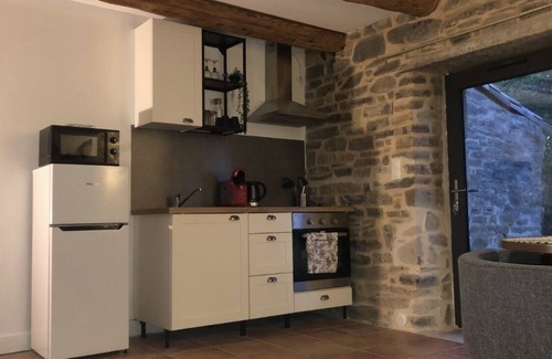 Pompignan Apartment | La Cachette des Garrigues (Swimming pool & Cicadas supplements)