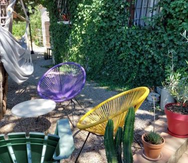 Ongles House | La Campagne de Lili - Chambre et Cuisine sur Terrasse privée