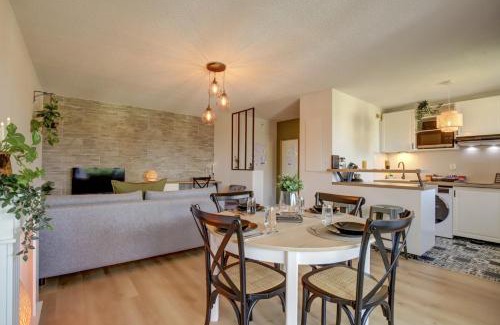 Saint-Sulpice Apartment | La Campagne Romantique - avec entrée autonome, clim neuve, parking privé & sa piscine ! -