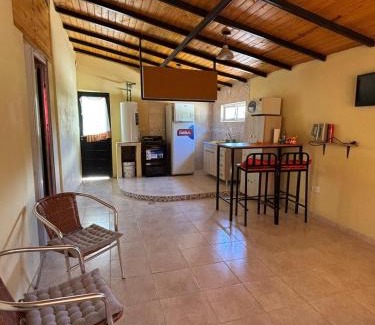 Uspallata Ski Chalet | La Casa Amarilla