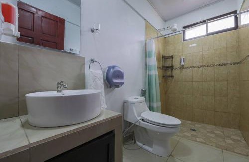 La Fortuna House | La Casa Amarilla