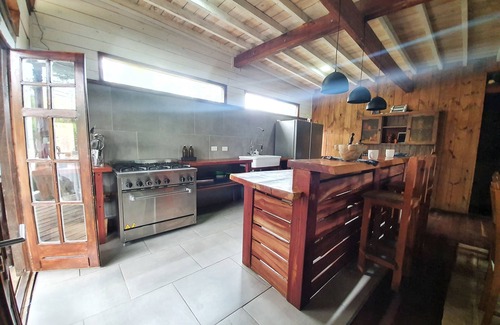 La Pedrera Cabin | La Casa, Cabañas La Familia.