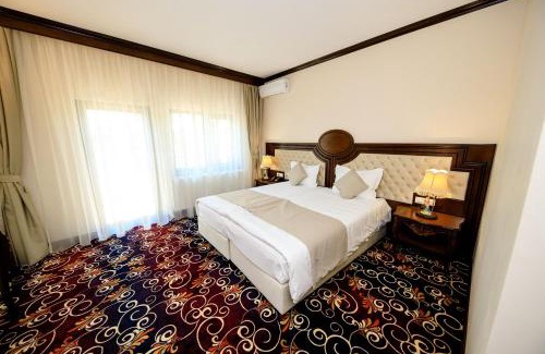 Vadeni Resort | La Casa cu Stuf