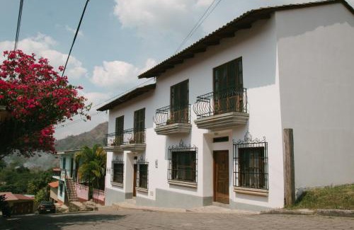 Copan Ruinas House | La Casa de Don Santiago Townhouse