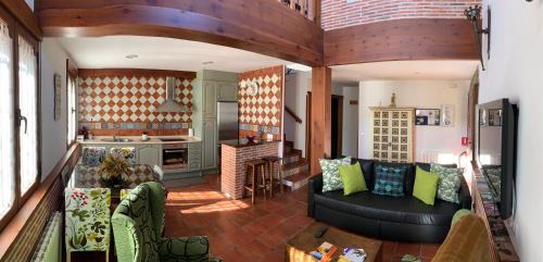 Ortigosa del Monte House | La Casa De La Abuela
