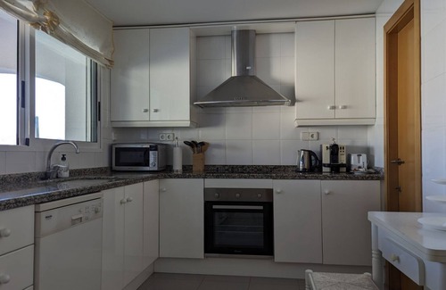 Benidorm Ski Chalet | LA CASA DE LOS ARCOS
