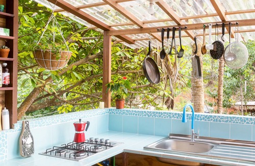 Buritaca Cabin | La Casa de Moncoro wooden jungle cabin at The Fort