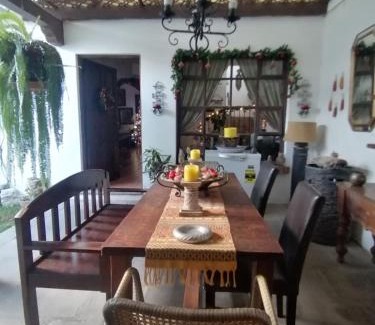 Jocotenango House | La casa del abuelo