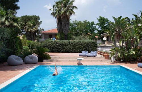 Mascalucia Villa | La casa di Masina - A surrounded garden Villa -