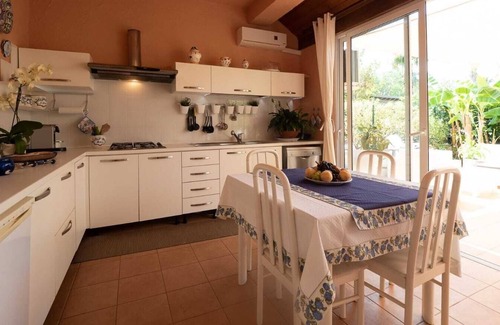 Furnari House | La Casa di Nonna Rosi !