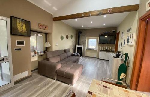 Busalla House | La Casa nel Bosco