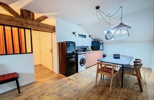 Bourgoin-Jallieu Apartment | La Casa Polo