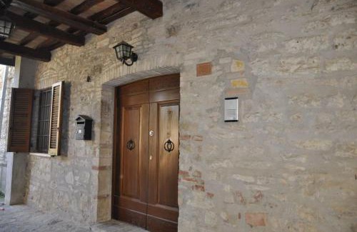 Corciano House | La Casa sull'Archetto