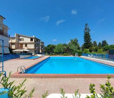 Falcone Apartment | La Casetta della Baia Blu