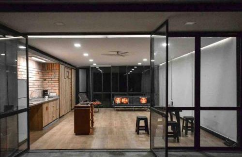 Vilcabamba House | La Casita de Vidrio