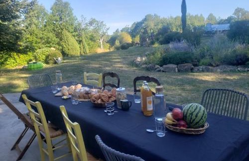 Mezenc-Loire-Meygal Bed & Breakfast | La Chabanade