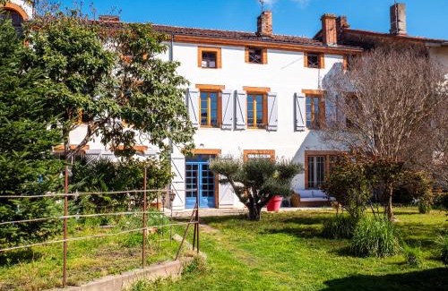 Lezat-sur-Leze Bed & Breakfast | La CHAMBRE BLEUE
