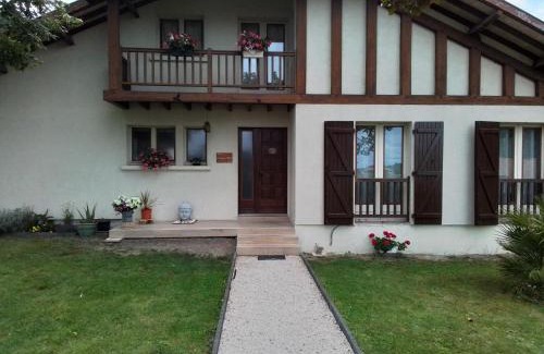 Meilhan Bed & Breakfast | La chambre de jeny