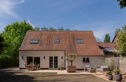 Sint-Martens-Latem House | La chambre des mémoires