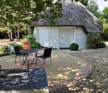 Wimille Apartment | La Charmeraie adorable chaumière dans un écrin de verdure