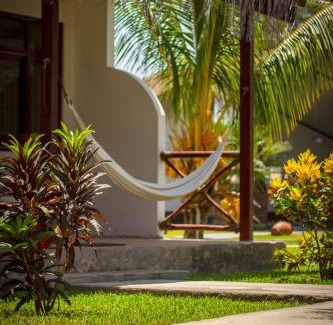 Tambo Grande Hotel | La Choza Bungalows