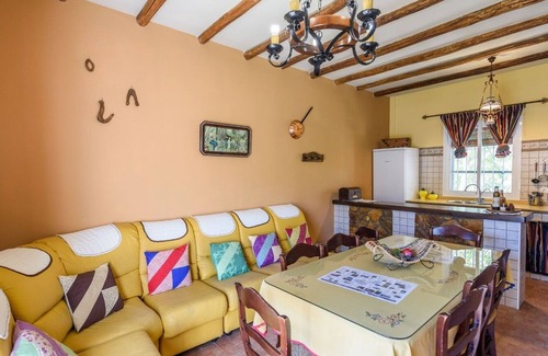 Montefrio Villa | La Choza de Mamuyo Montefrío by Ruralidays