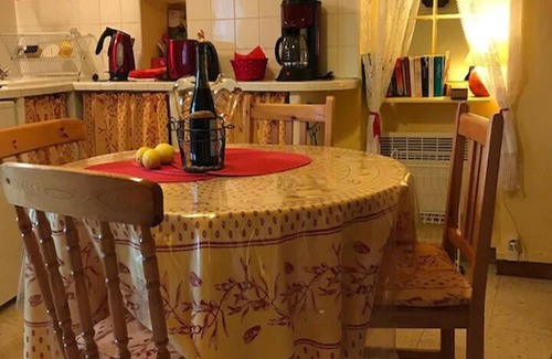Molieres-sur-Ceze Apartment | La Cigale - in former vineyard, nature park, vacation apartment for 2 people