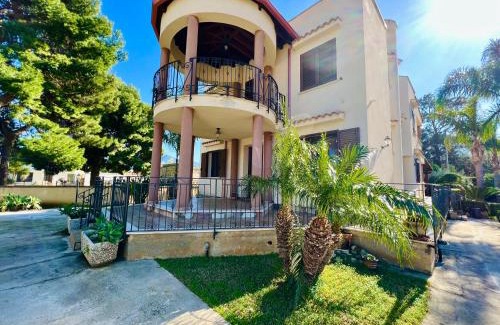 Villa Grazia di Carini Apartment | La Cinisara