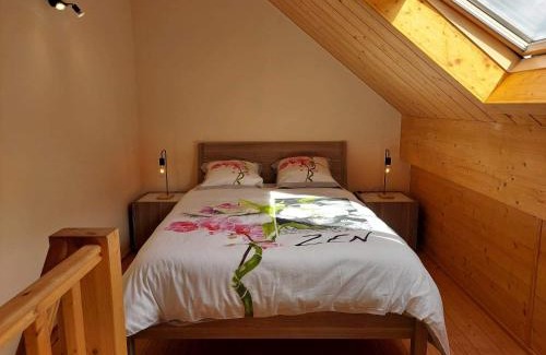 Froidchapelle House | La clairière du lac, le bungalow de l'écureuil